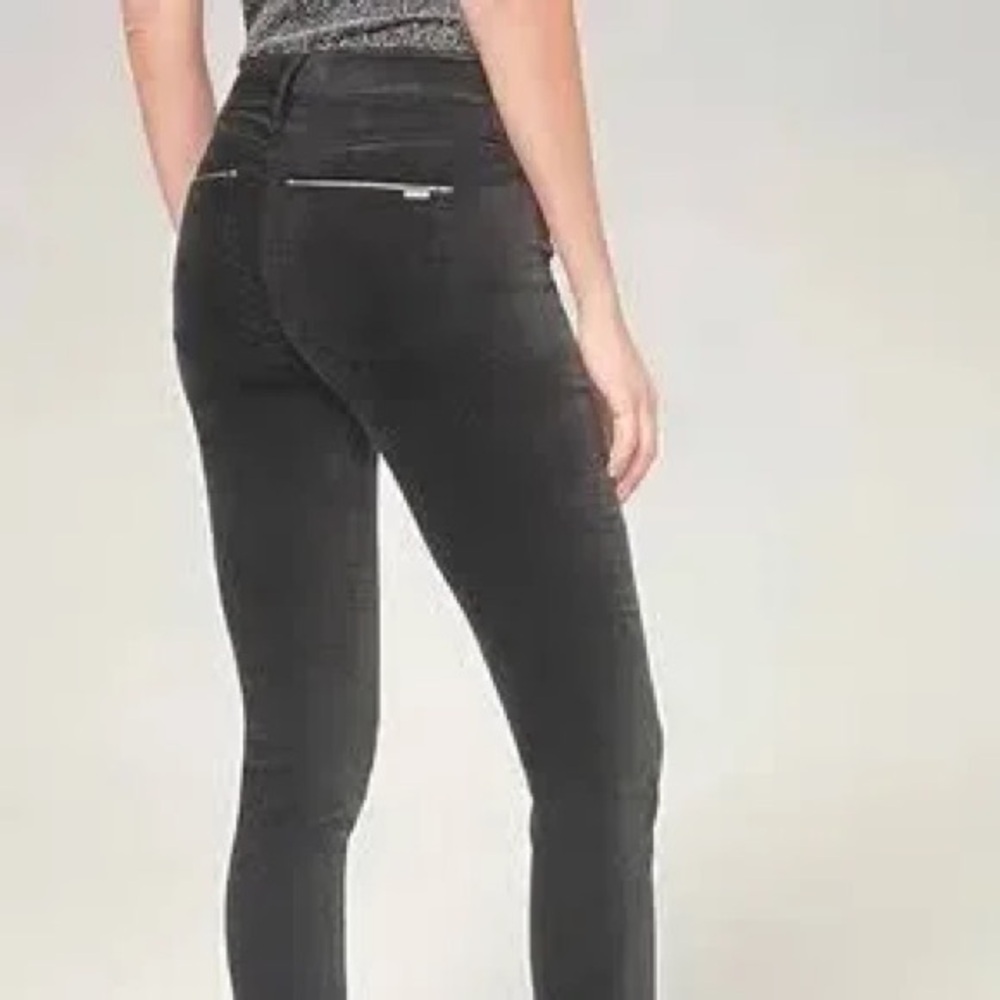 White House Black Market Mid-rise Velvet Black Skinny Jeans Size 2 - Picture 10 of 10